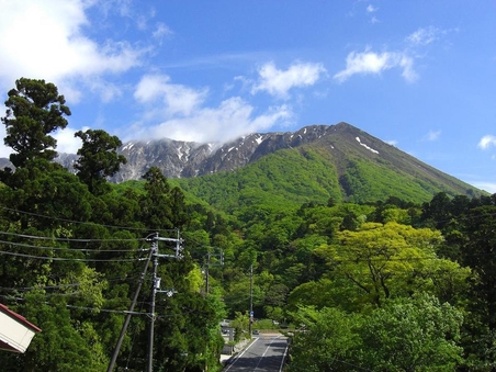 お部屋から大山が一望出来る和室